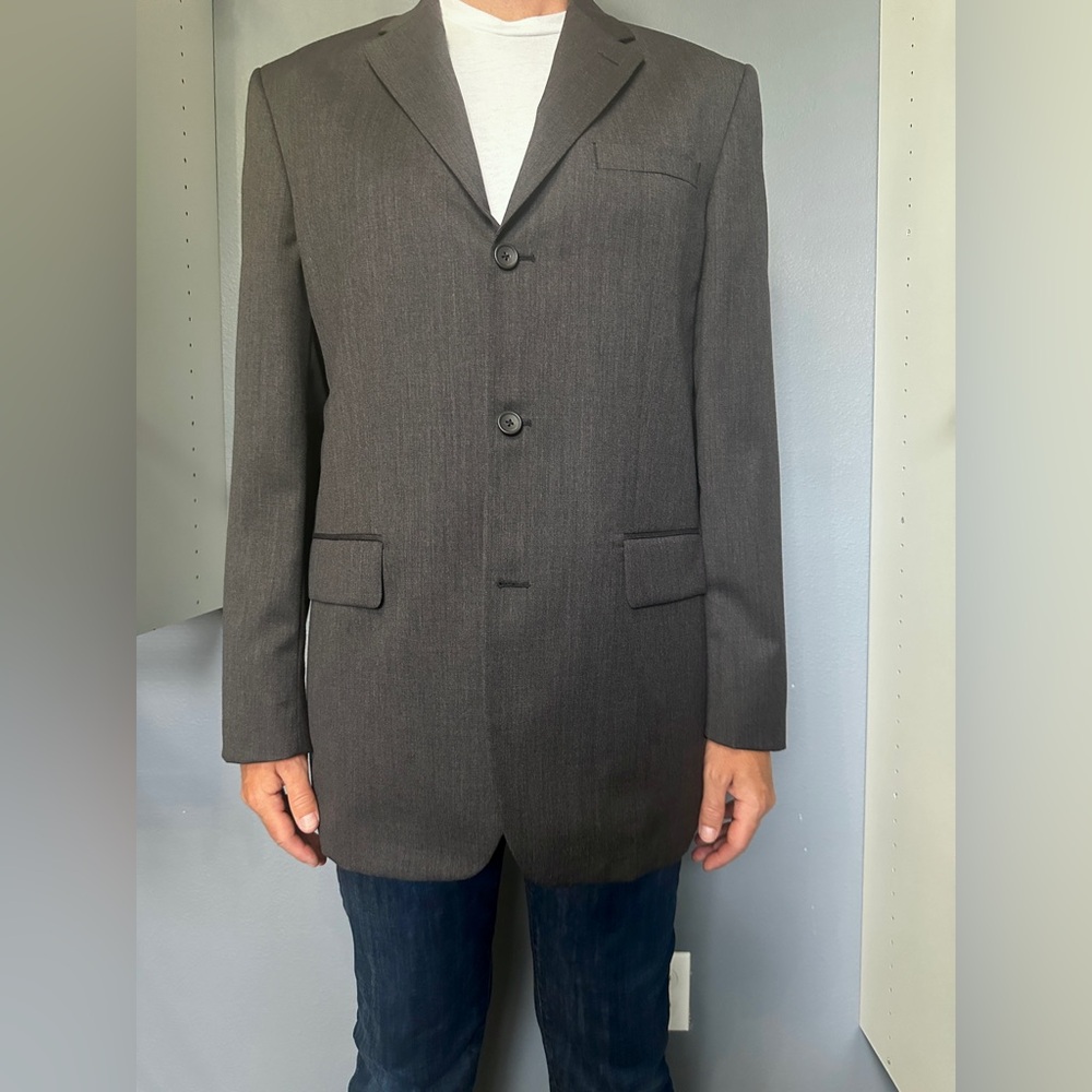 Charcoal Gray Wool Suit Jacket. 42L